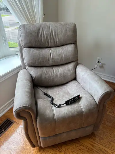 VivaLift Recliner/Lift Chair, View more