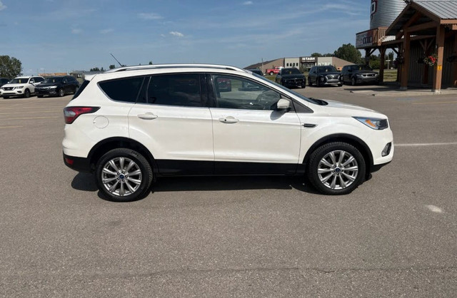 Ford Escape 2017 SE in Cars & Trucks in City of Toronto - Image 3