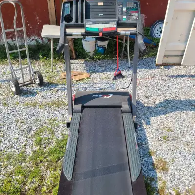 Healthrider S700HRC treadmill good shape stored in shipping container. No longer need. $2199.98 bran...