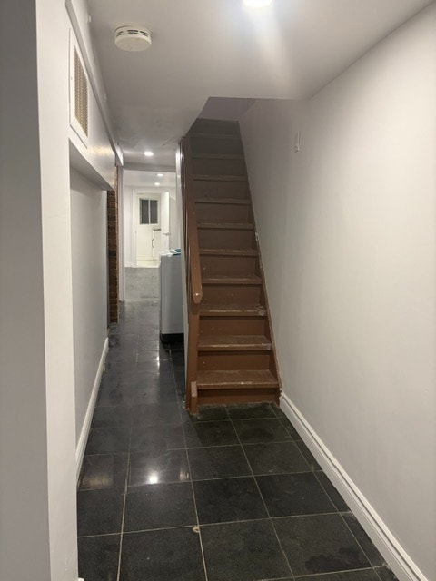 4 Bedroom Apartment Near U of T 4