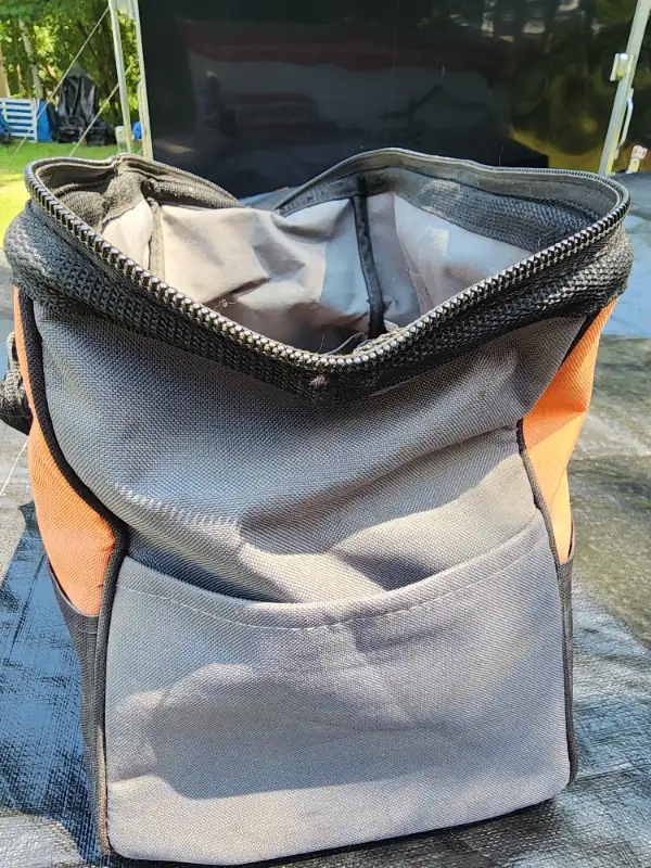 Ridgid Canvas Tool Bag With Zipper & 8 Pockets Inside 8 Outside in Tool Storage & Benches in Windsor Region - Image 10