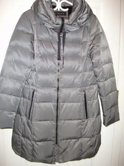Manteau femmes gris foncé Gr: Small jamais porté, View more