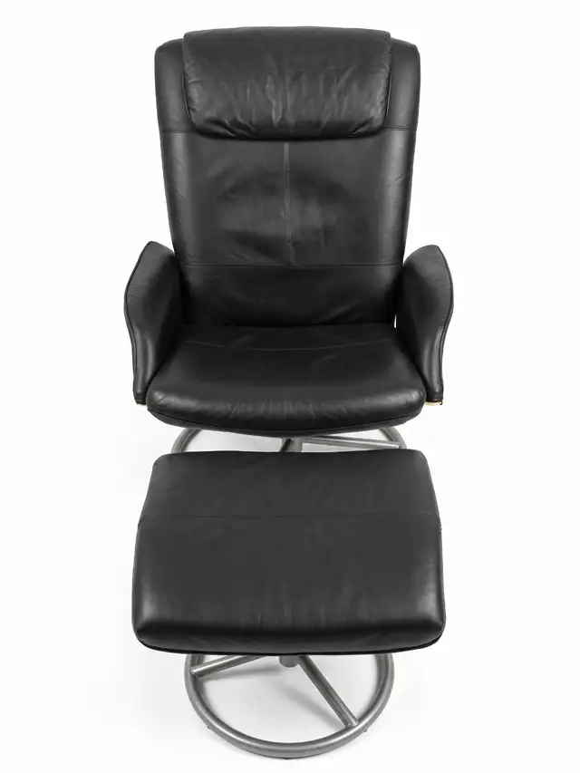 Black Leather Swivel Recliner with Foot Rest