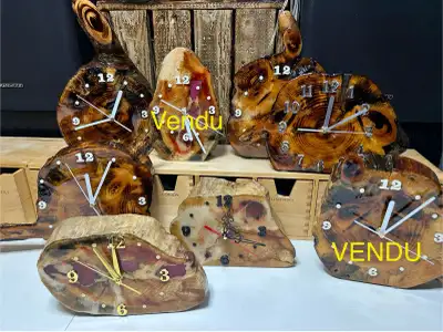 Horloge De Table en Bois/Wooden Table Clock Naturel Handmade, View more