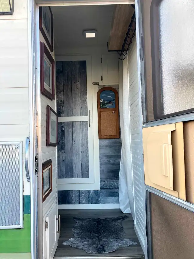 1987 Chevy C-class motorhome I have a cabin in RVs & Motorhomes in Calgary - Image 7