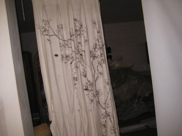 4 DAMAGED VINTAGE CURTAIN FABRIC/ 4 PANELS  ETC. in Hobbies & Crafts in City of Toronto