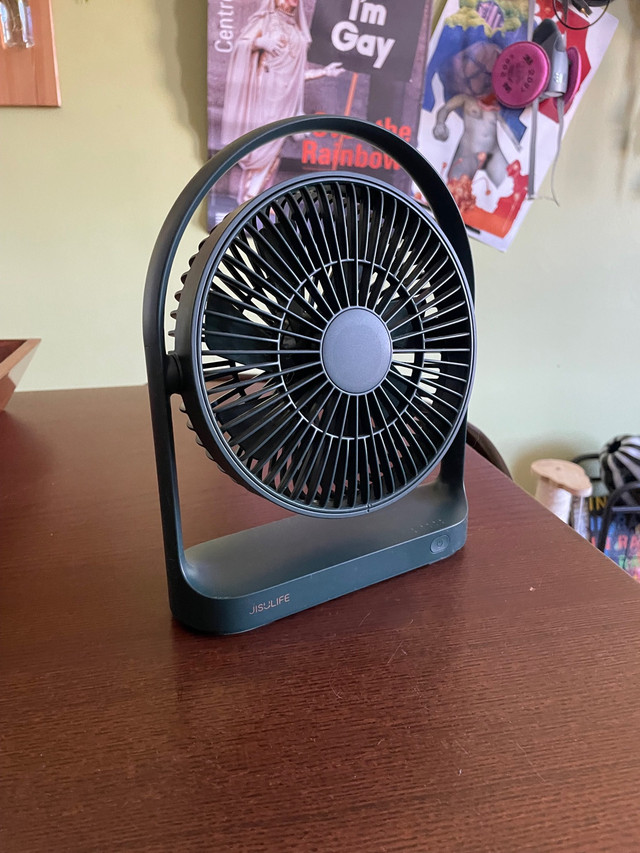 JISULIFE portable desk fan / ventilateur portatif de bureau dans Autre  à Ville de Montréal