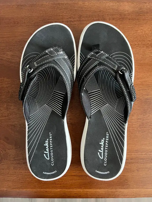 Clark’s Womens Breeze Sea Flip Flop Sandals