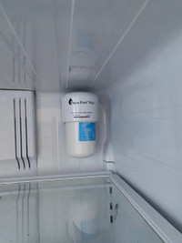 New water filters for Samsung refrigerators with water and ice