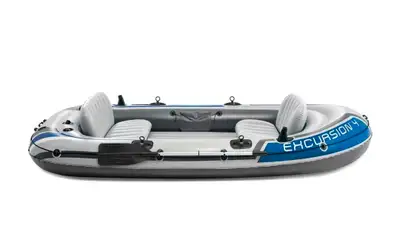 Comprends 4 place, 2 rames. Viens dans son sac. Très propre. Parfait pour la pêche ou simplement pro...