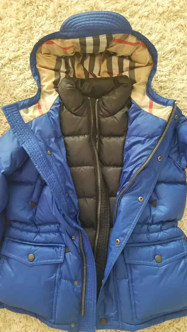 Burberry Children Down-filled Hooded Puffer Jacket *Brand New* in Kids & Youth in Markham / York Region - Image 5