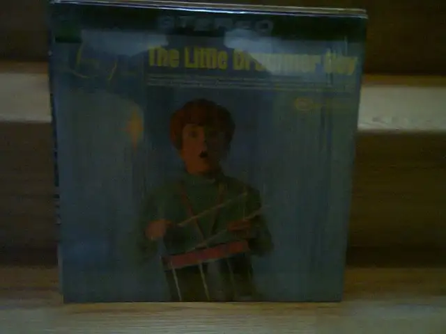 CHRISTMAS ALBUMS-6 ALBUMS in CDs, DVDs & Blu-ray in Mississauga / Peel Region - Image 4