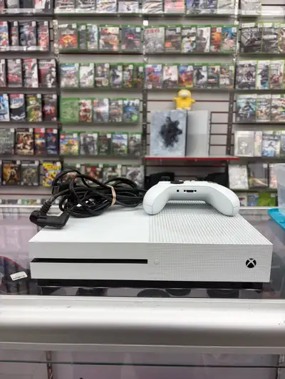 Consoles Xbox One S, View more