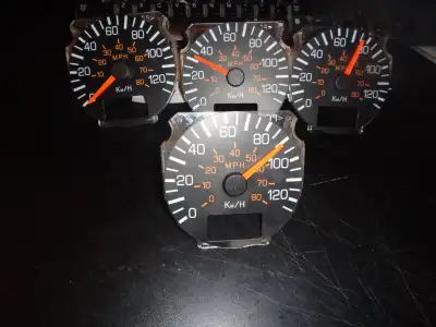 nous vous offrons dans cette annonce odomètre/speedomètre neuf pour camion lourd van Numéro : Part n...