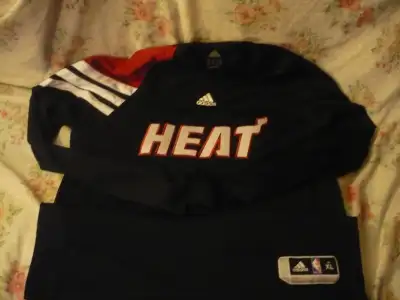 brand new XL Miami Heat Basketball jersey shirt brand adidas