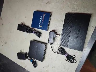 Network Data Switches (10/100/1000MB - DLINK, NETGEAR & TPLINK) Selling a variety of network data sw...