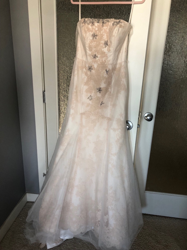 NEW Wedding dress size 10 (RRP $1250) in Wedding in Edmonton - Image 2