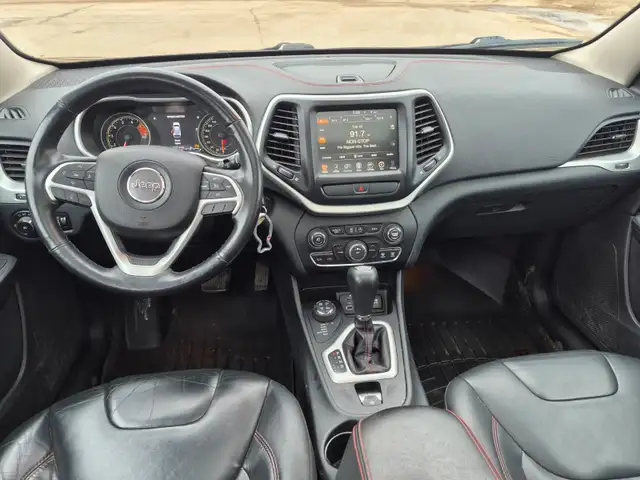 2016 Jeep Cherokee Trailhawk   115 KM5230461321648742410