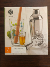 LIBBY 7 Piece Cocktail Set - Brand New in Box