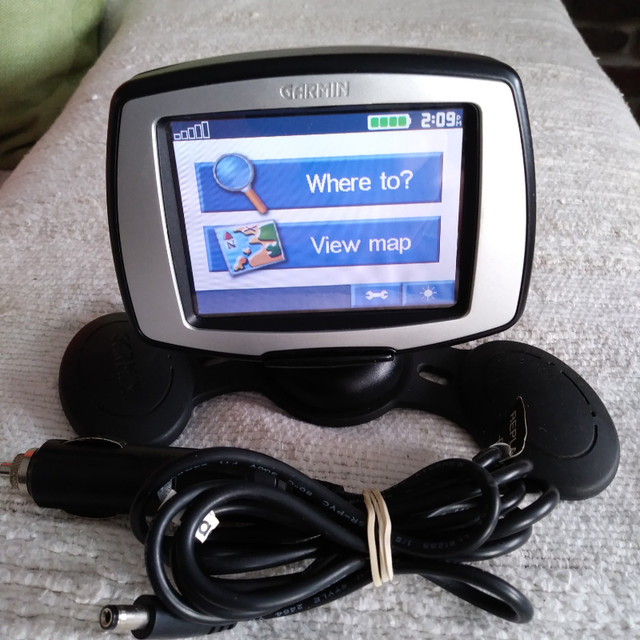 Garmin Streetpilot C330 3.5” GPS, Open Map 2023, 2GB Micro SD dans Appareils électroniques  à Ville de Montréal
