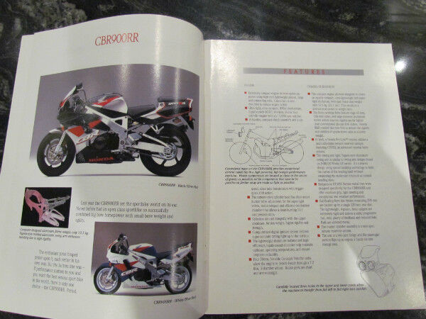 HONDA 1993 FULL LINE MOTORCYCLE BROCHURE CATALOG in Motorcycle Parts & Accessories in City of Montréal - Image 4