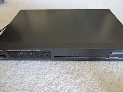 Technics ST-K50 Quartz Synthesizer AM/FM Stereo Tuner, View more