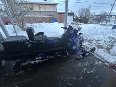 Très belle motoneige Polaris titans 2021 800 XC 3800kilo toute équipée et très bien entretenue . 900...