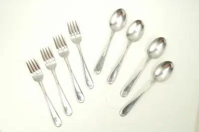 Oneida 8 pieces stainless 4 forks and 4 spoons, View more