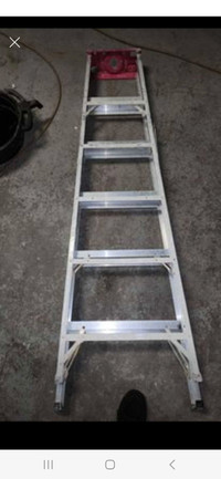 6 foot Aluminum ladder