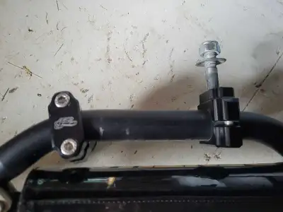 2 volant motocross pas parfait mais vraiment tres bon pour vieux motocross ou vieux 4rou 4x4 C est d...
