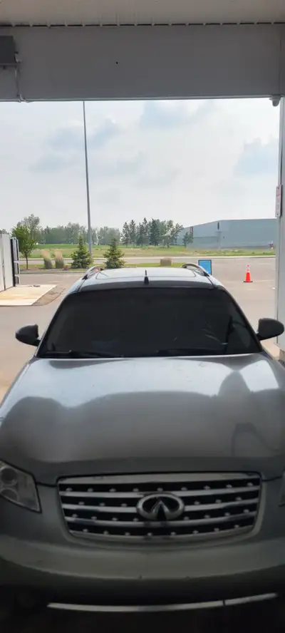 2007 FX35 V6 3.5 liters Auto start Active , grey color 4 Winter tire and 4 summer tires Selling as i...