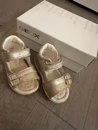 Geox baby girl sandals size 20 eu, 4.5 us, sandal bébé