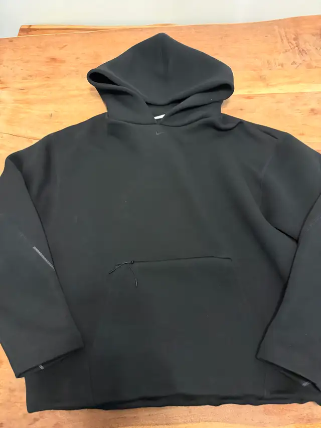 Nike Tech Fleece Oversized Pullover Hoodie - Size S fits M/L in Men's in Markham / York Region - Image 2