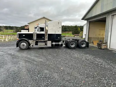 Peterbilt 379 1995 restauré et prêt à rouler Description du moteur : CAT 3406E 5EK 475 CV moteur ¾ v...