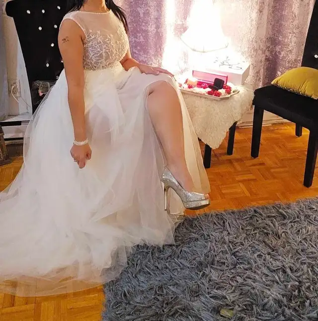 Robe de ball pr neuf coût 1500$ demande 450$ in Wedding in Longueuil / South Shore - Image 3