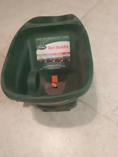 Scott's handheld turf builder spreader, View more