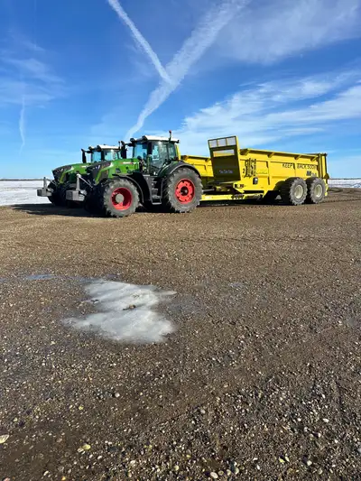 Offering custom manure spreading X2 34 ton Degelman spreaders with 50kph tractors. Units are equippe...