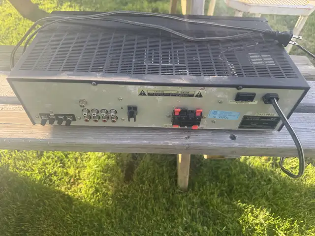 $25 vintage Kenwood Am-Fm Stereo Receiver KR-A20, it use to w in Stereo Systems & Home Theatre in Mississauga / Peel Region - Image 3