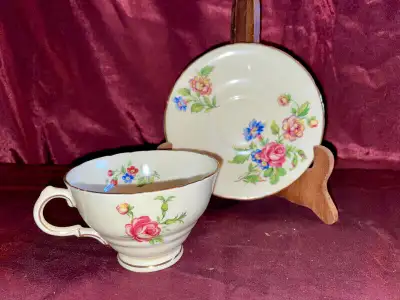Floral pattern Pick up near Browns Line and Horner Ave. Sorry, no shipping