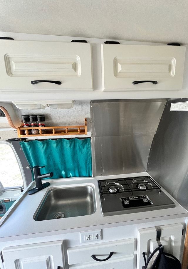 LOW KM* 1998 Dodge PleasureWay Camper van RVs & Motorhomes Red