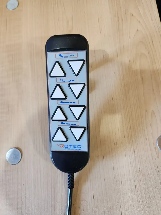 lit electrique in Beds & Mattresses in Saguenay - Image 4