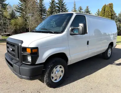4.6L 8CYL FLEX FUEL GASOLINE FUEL, Automatic Transmission, LOW LOW KMS, FULLY INSULATED, RUBBER FLOO...