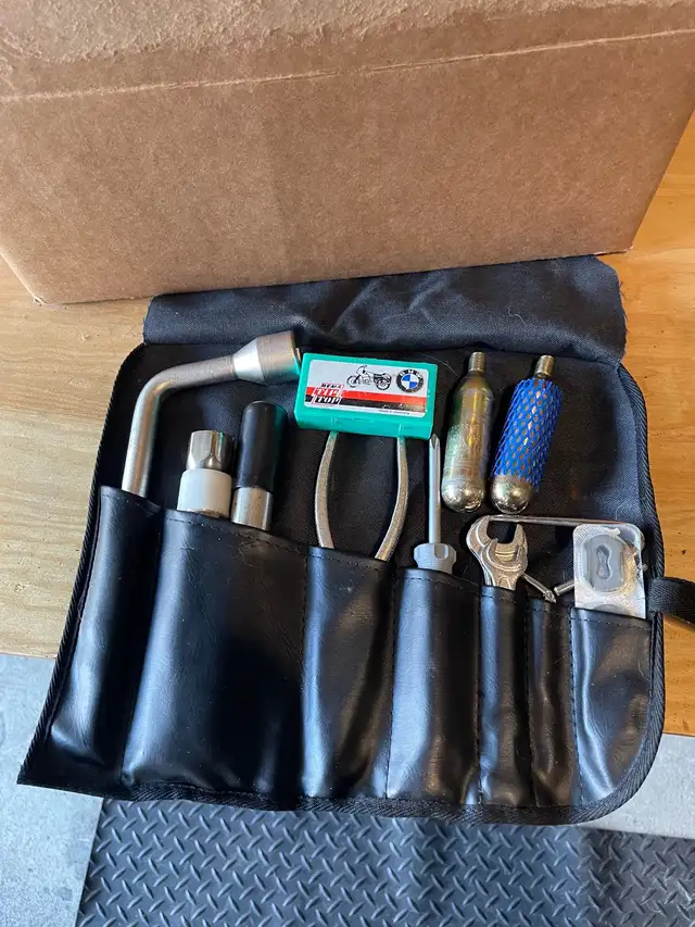 BMW motorcycle tool kit in Other in Oshawa / Durham Region - Image 3