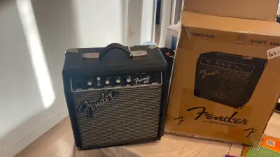 Fender Frontman 10G Practice Guitar Amplifie With AUX Input Amp, View more
