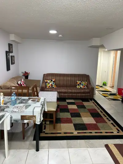 Only Females ! Private furnished room for working professionals near Britannia and Credit View road...