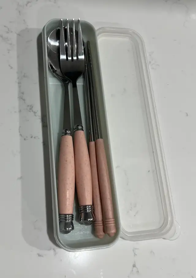 Cutlery Set in Kitchen & Dining Wares in City of Toronto - Image 2