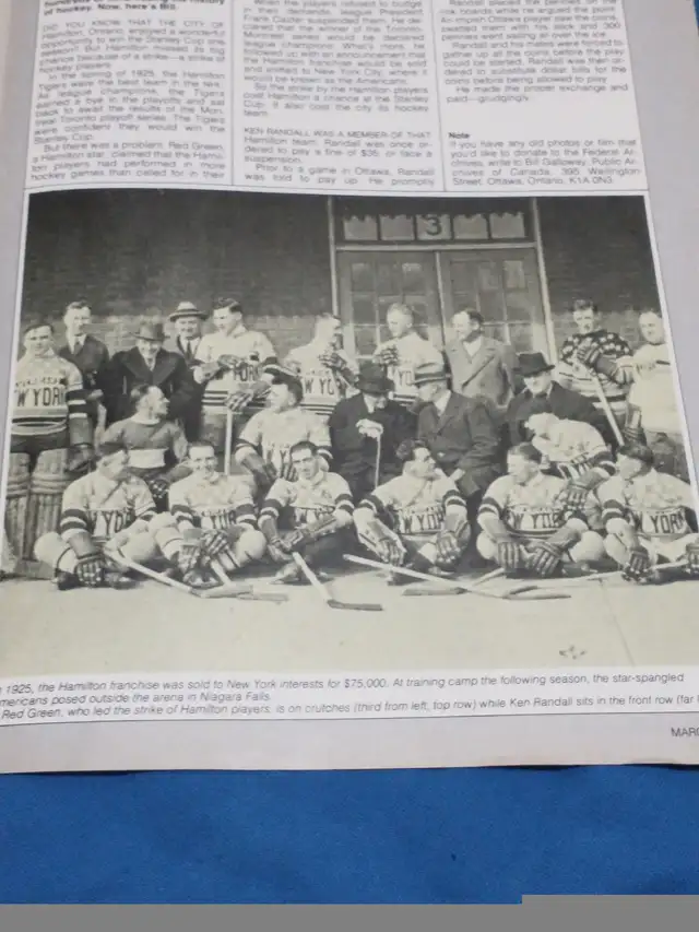 Mar 1980 Scotiabank Hockey College News Wayne Gretzky in Arts & Collectibles in City of Toronto - Image 6