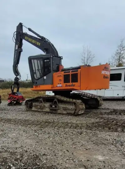 HITACHI 210 Forestry with 622B WARATAH head, View more