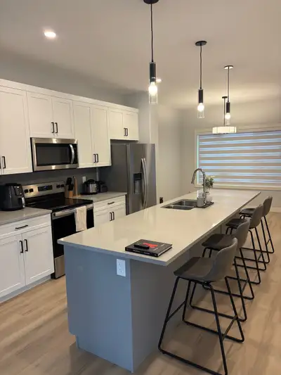 1 Bed / in a new single home Available Now! Greens Renting out one private FURNISHED bedroom with ba...