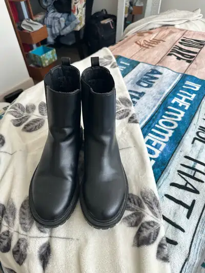 WOMENS LEATHER BOOTS, View more